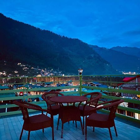 Tata Vista Resort Mall Road Manali - Centrally Heated & Air Cooled Manāli Exterior foto