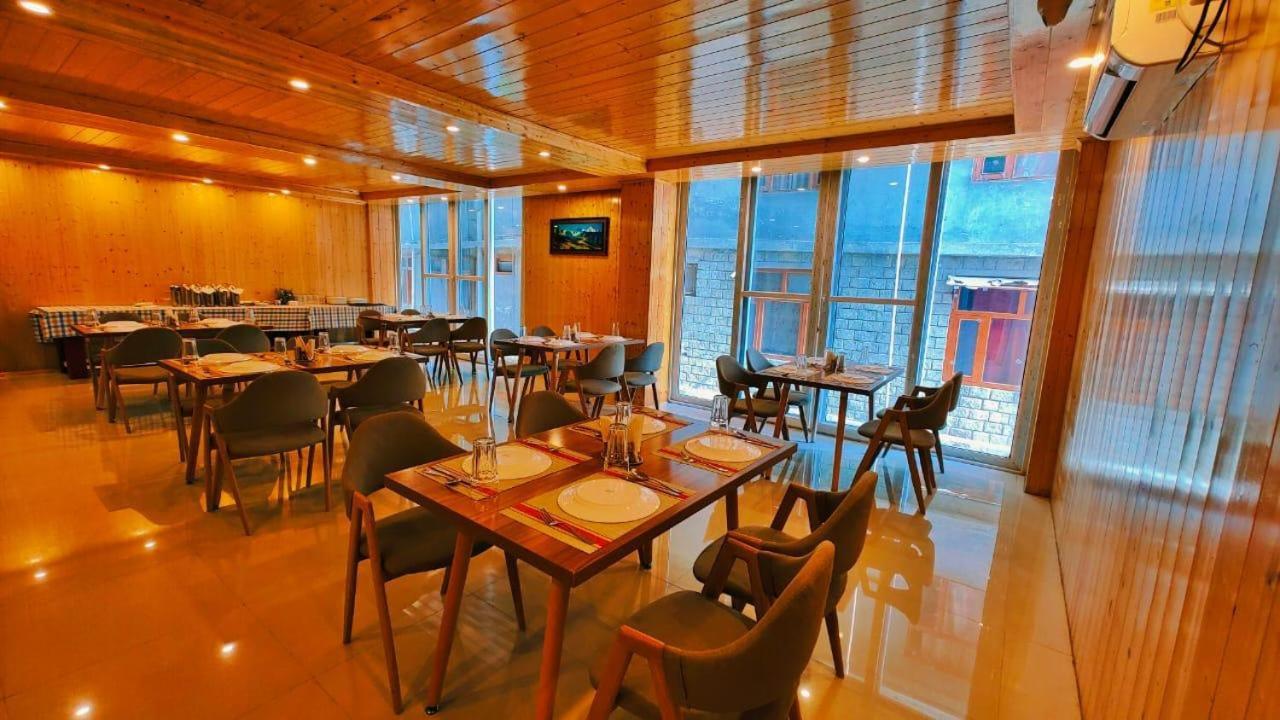 Tata Vista Resort Mall Road Manali - Centrally Heated & Air Cooled Manāli Exterior foto